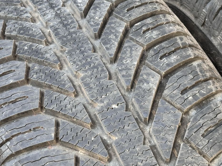 205/60/R16 Semperit Master Grip 4бр зимни dot2019