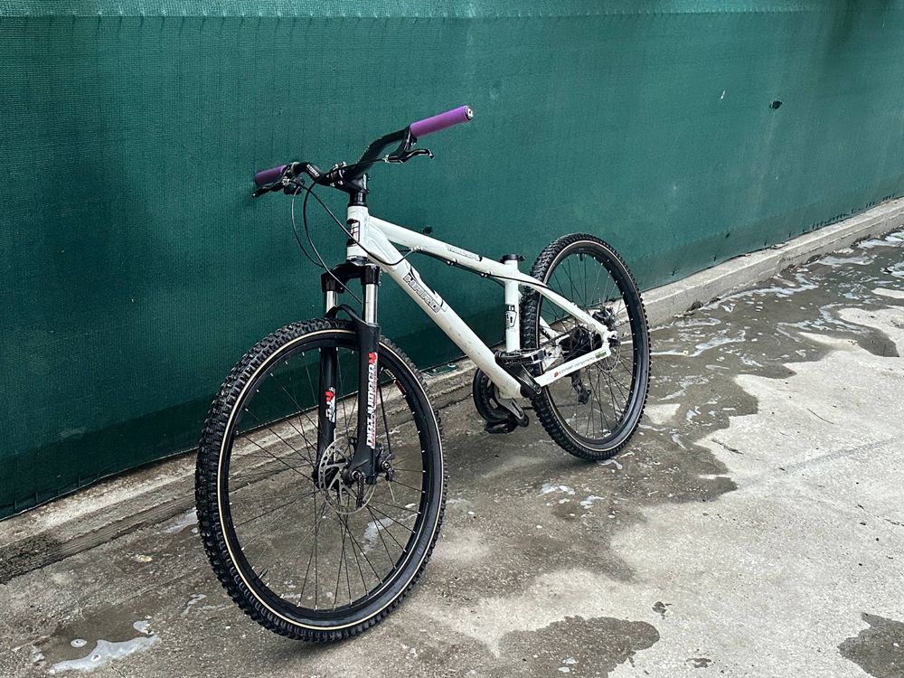 Продаю свой Haro thread 8 dirt jumper