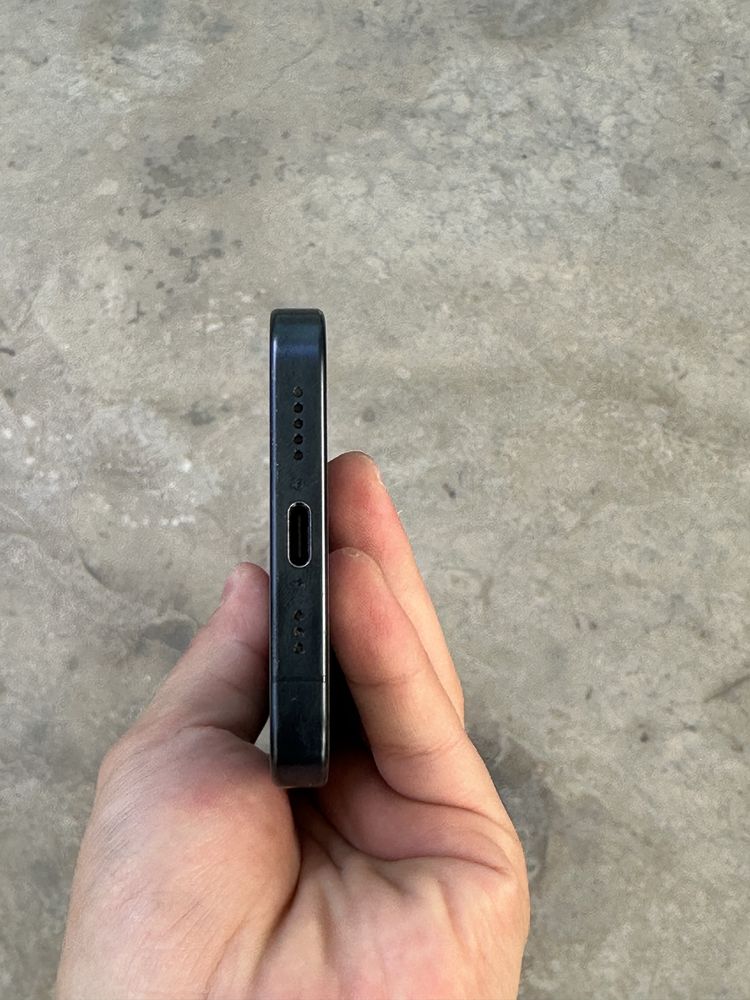 Iphone 15 pro 89% 128gb