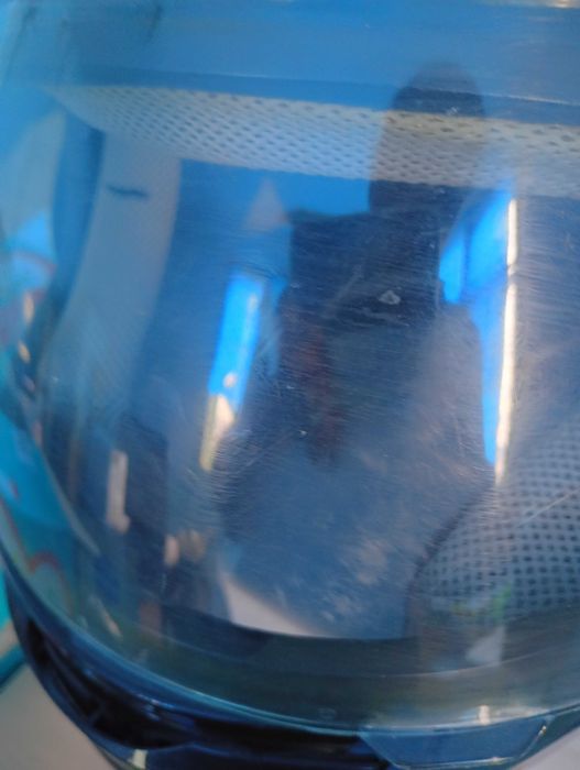 Продавам каска. Размер М