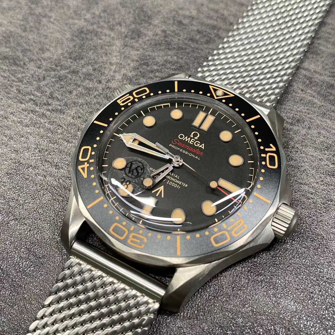 omega seamaster 007 diver 300m титан