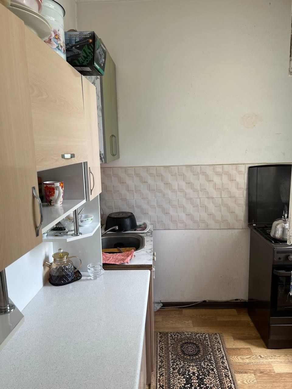 Срочно продается квартира Авиасозлар-4 лисинова-4 2-комн хорошо ремонт