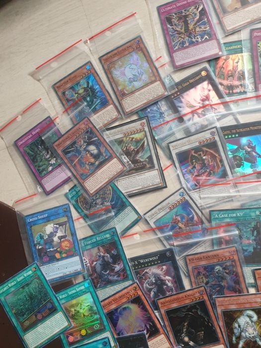 450+ Carti yugioh originale , stare foarte buna