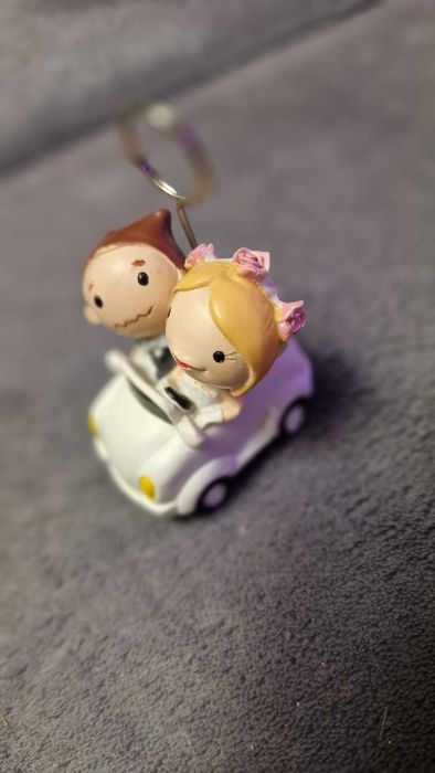 Cadou mire/mireasă, suport certificat nuntă, pahare miri, ramă foto