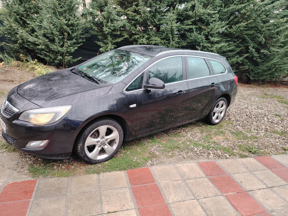 Opel Astra J Sports Tourer Automata
