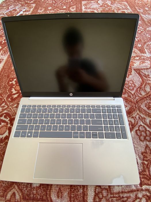 Hp noutbuk sotiladi biznes,trading,oyin uchunham