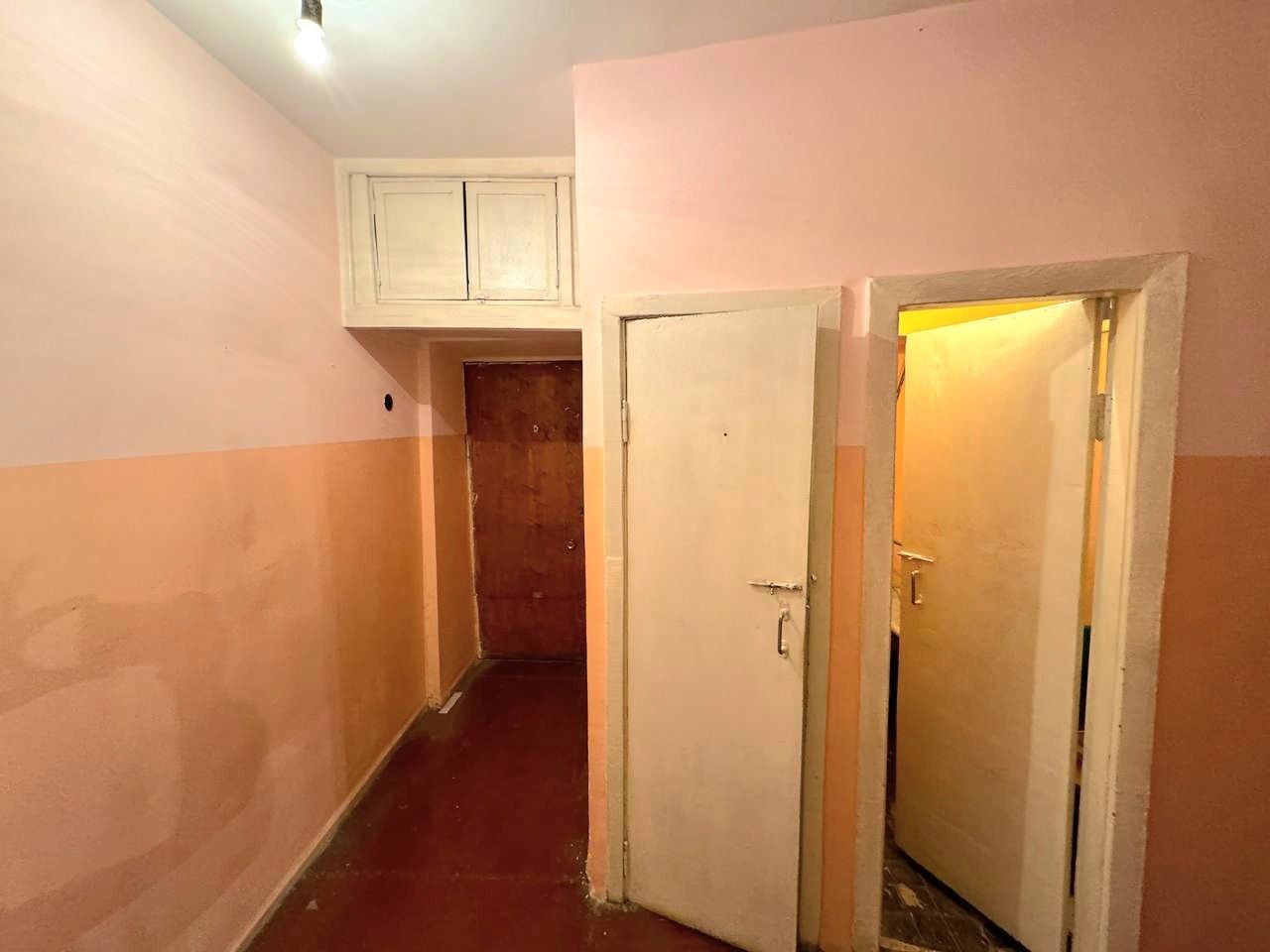 Продаю 2х ком квартиру Юнусабад Шахристан метро