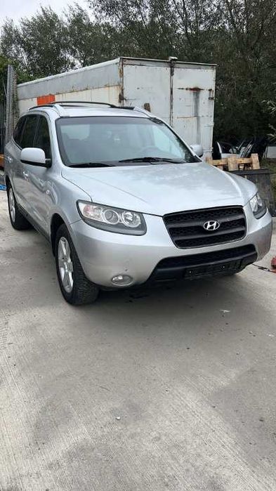 Dezmembrez Hyundai Santa Fe 2007 2.2d
