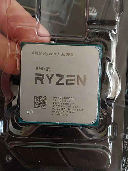 AMD Ryzen 7 3800X, 8-ядрен, АМ4
