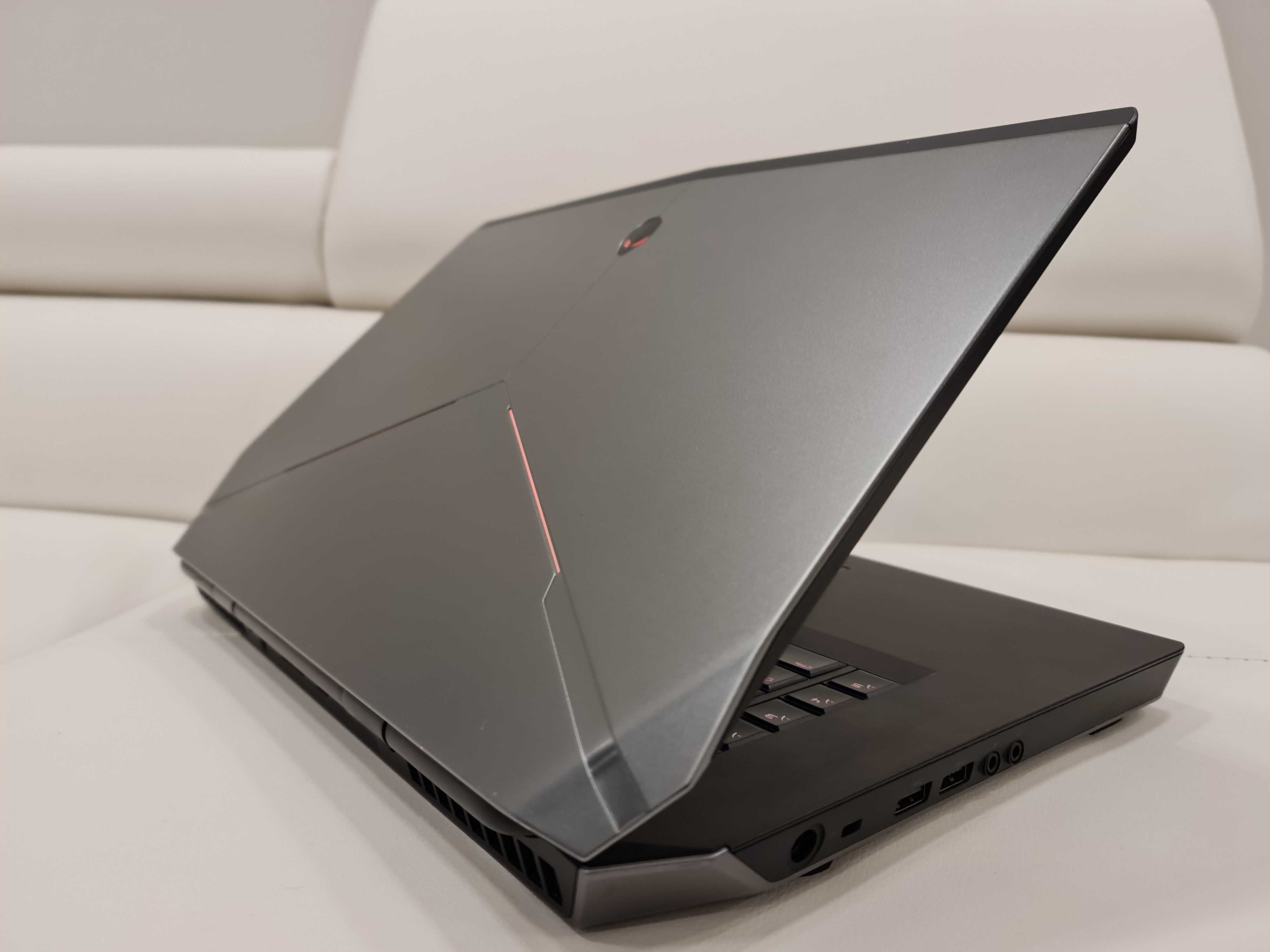 Laptop gaming ALIENWARE 16" , intel core i7-6820HK ,video 6 gb