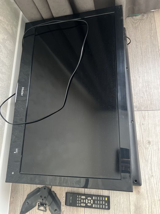 Продам 2 телевизора. Рабочие. Писать на вотсап