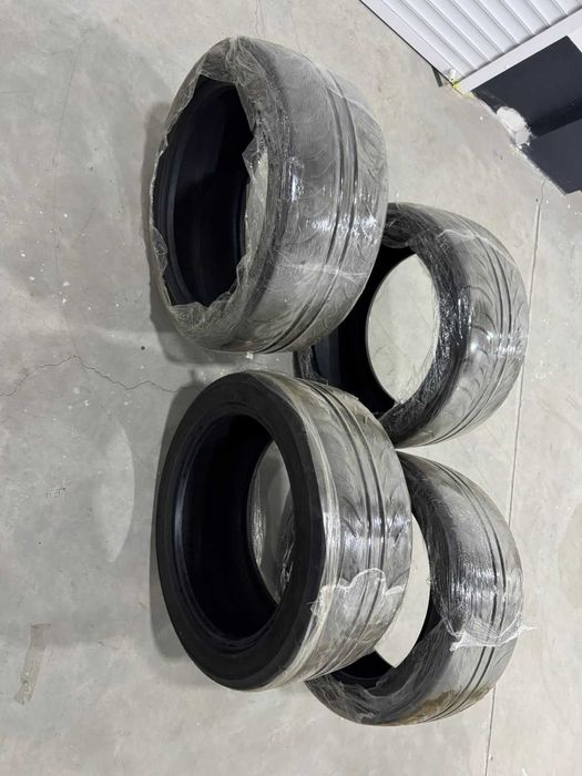 Резина от Subaru | Gredge 07R 245/40R17, 95W XL Treadwear 240.