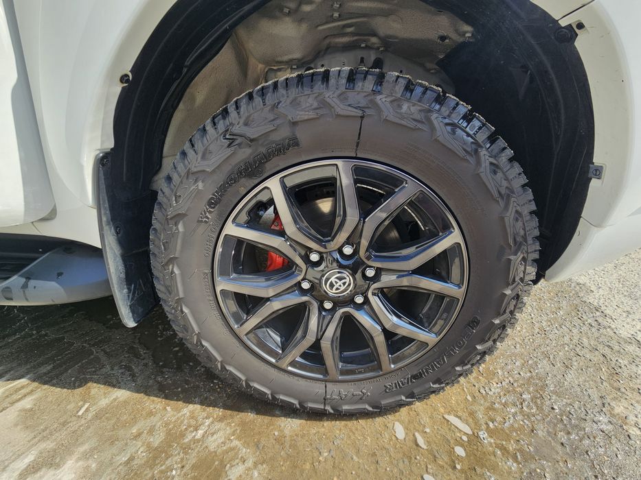 Toyota Hilux VIII 2.4d 150к.с. GR На части
