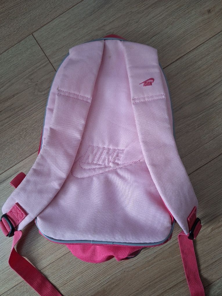 Nike детска раничка