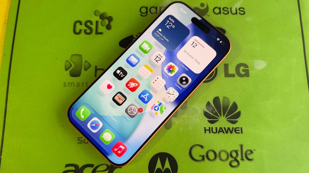 iPhone 17 Pro 256gb Cosmic Orange фабрично отключен