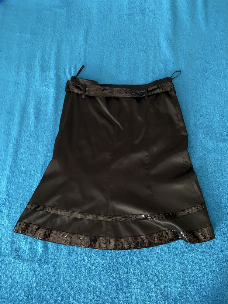 Fusta Neagra din Satin