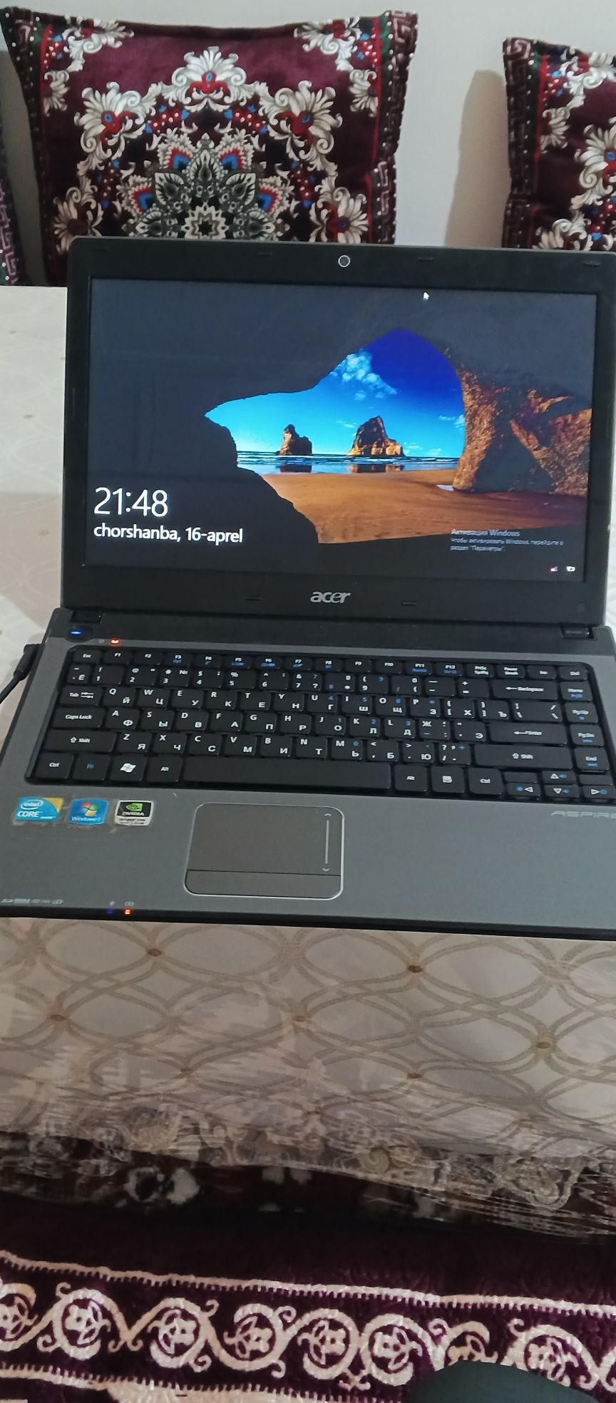 Aser noutbuk sotiladi.intel core i5.ozu4gb.ssd128gb.