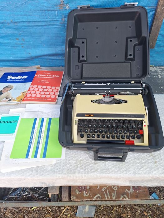 Masina de scris vintige 1978