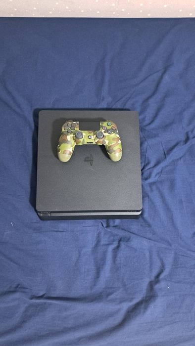 продам Playstation 4