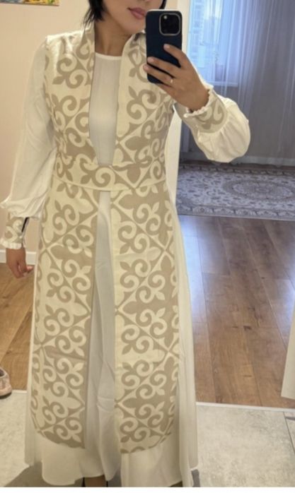 Национальный костюм женский.