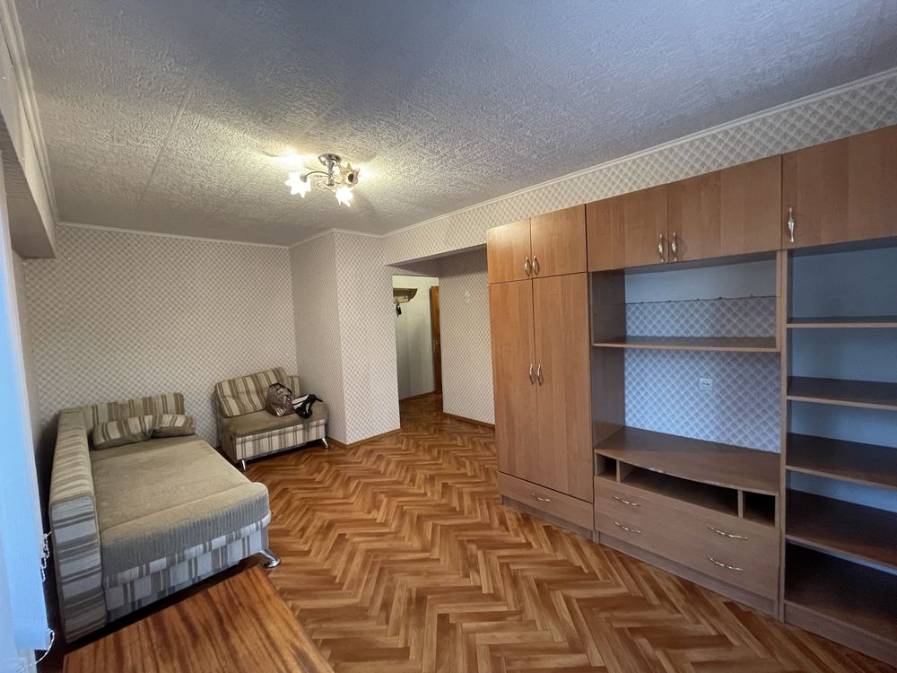 Сдается 1 ком. квартира, р-н центр. рынка