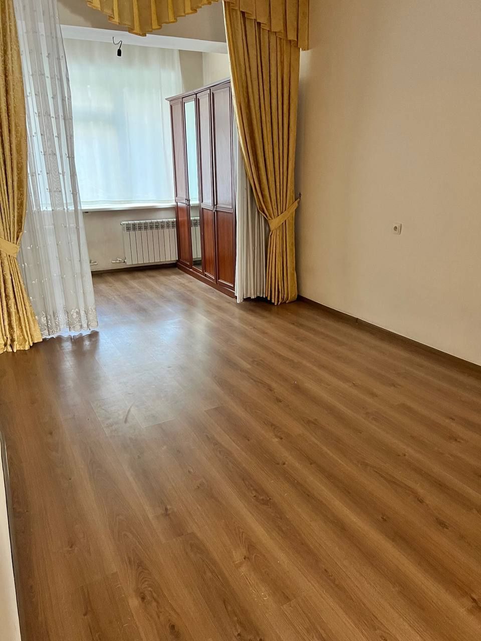 Arenda kvartira Sergili 6 A moshina bozor orqasida