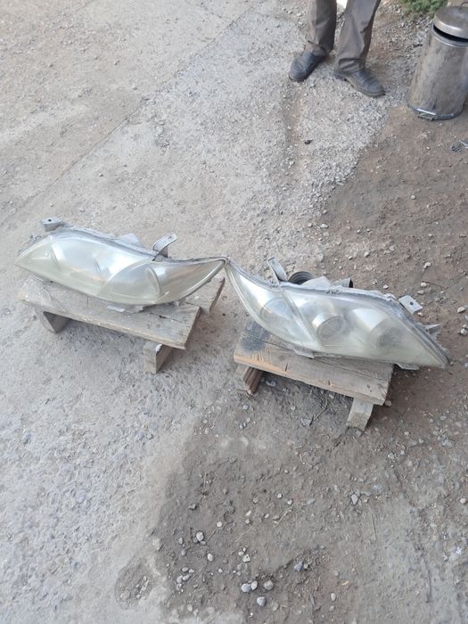 Фар на тоиота сороковка продаётся