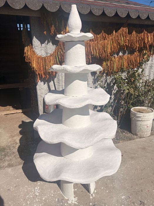 Fântâna arteziană curte
