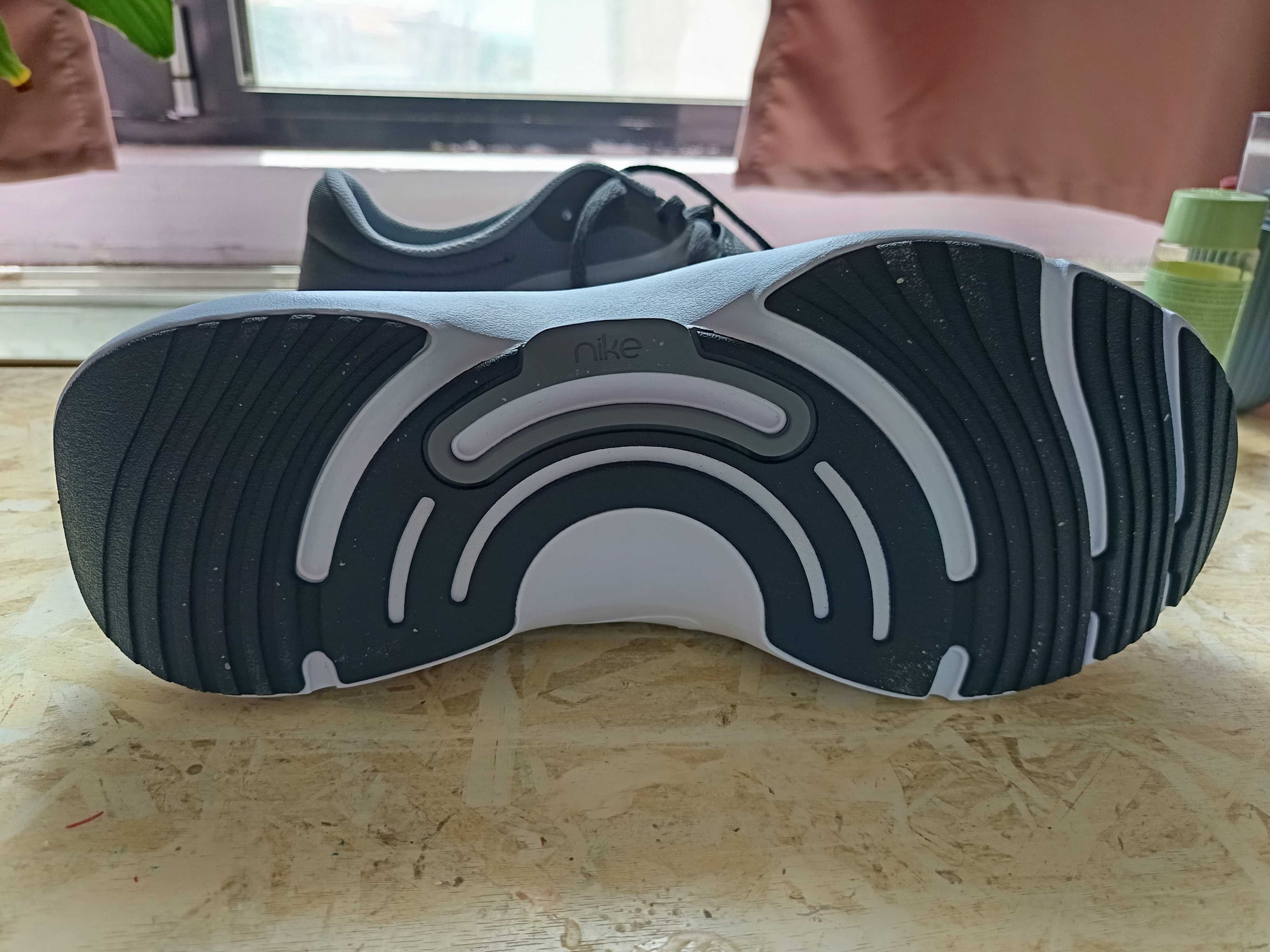 Маратонки Nike, 45-46 размер