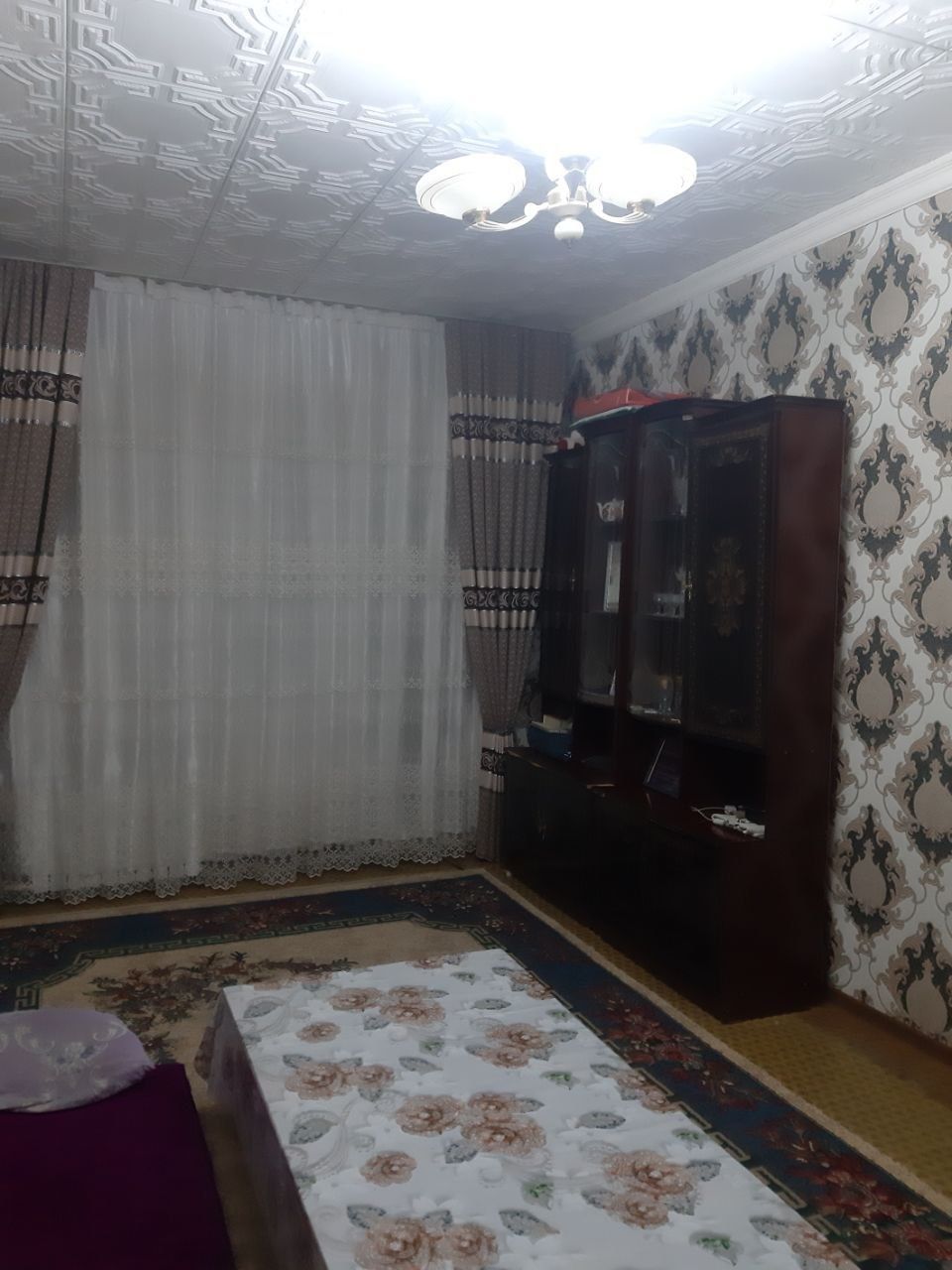 Массив Башлык 1в2/2/5 рядом с корзинкой, остановки, школы, рестораны