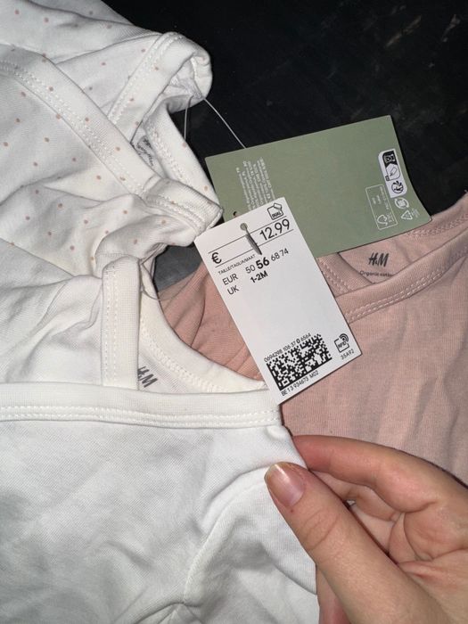 Боди для новорождённых фирмы HM