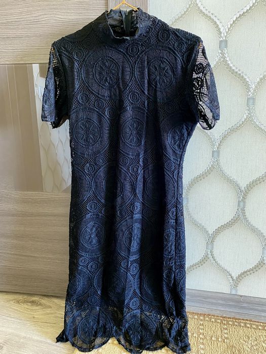 Продаю дорогое турецкое платье из шикарного материала