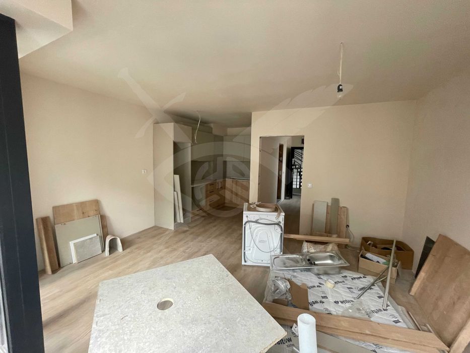 Продава се Тристаен апартамент в Пловдив, Център - 106 кв.м за 1840 €/кв.м - Снимка #1