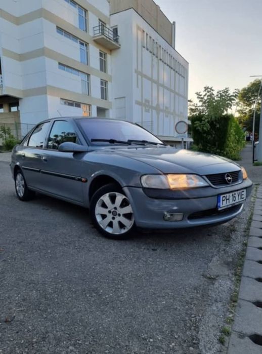 Vând Opel Vectra b -cc