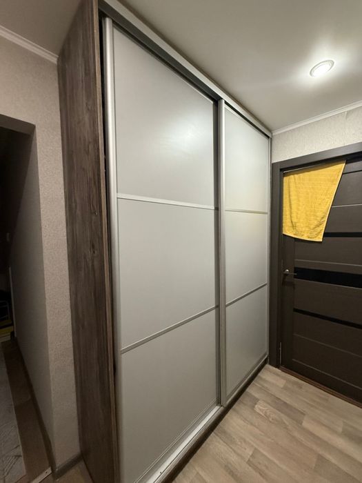 шкаф купе вместительный