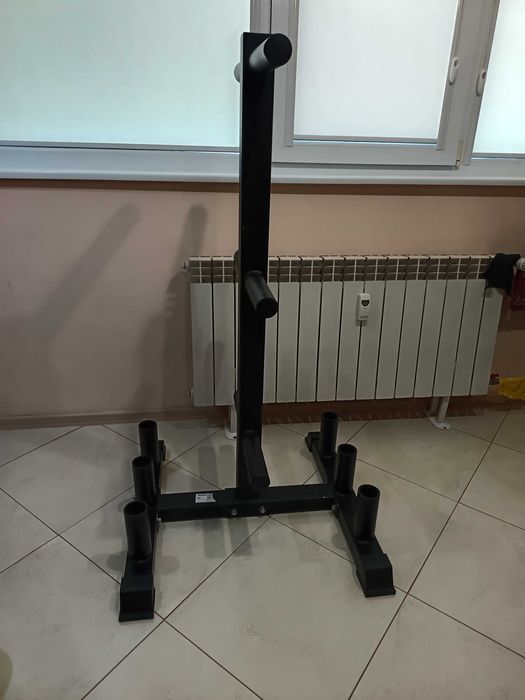 Продавам стойка за тежести и лостове ф50