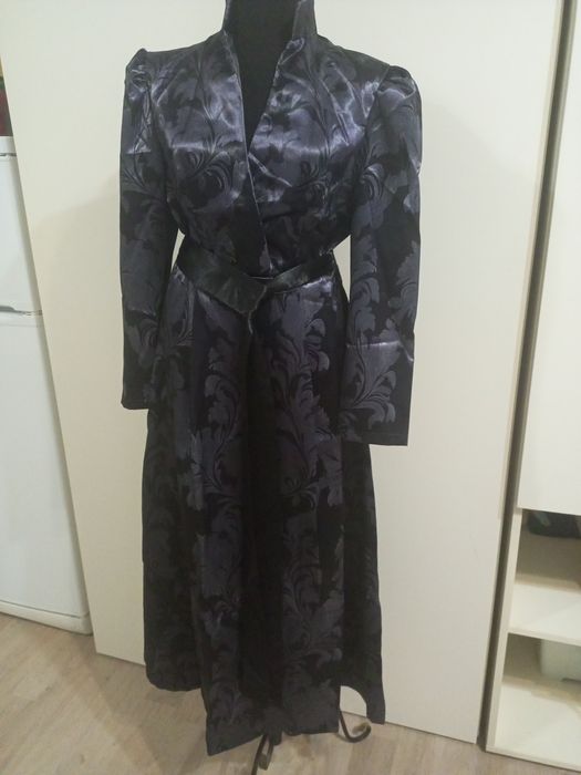 Продам платье вечернее.