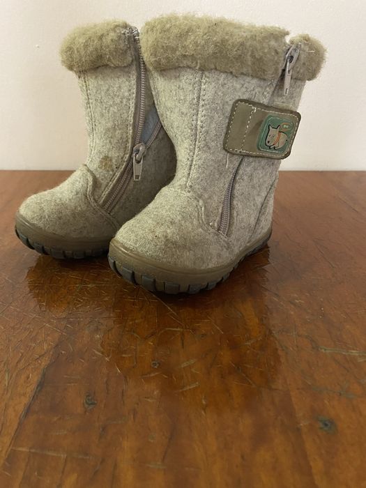 Отдам детские зимние сапоги