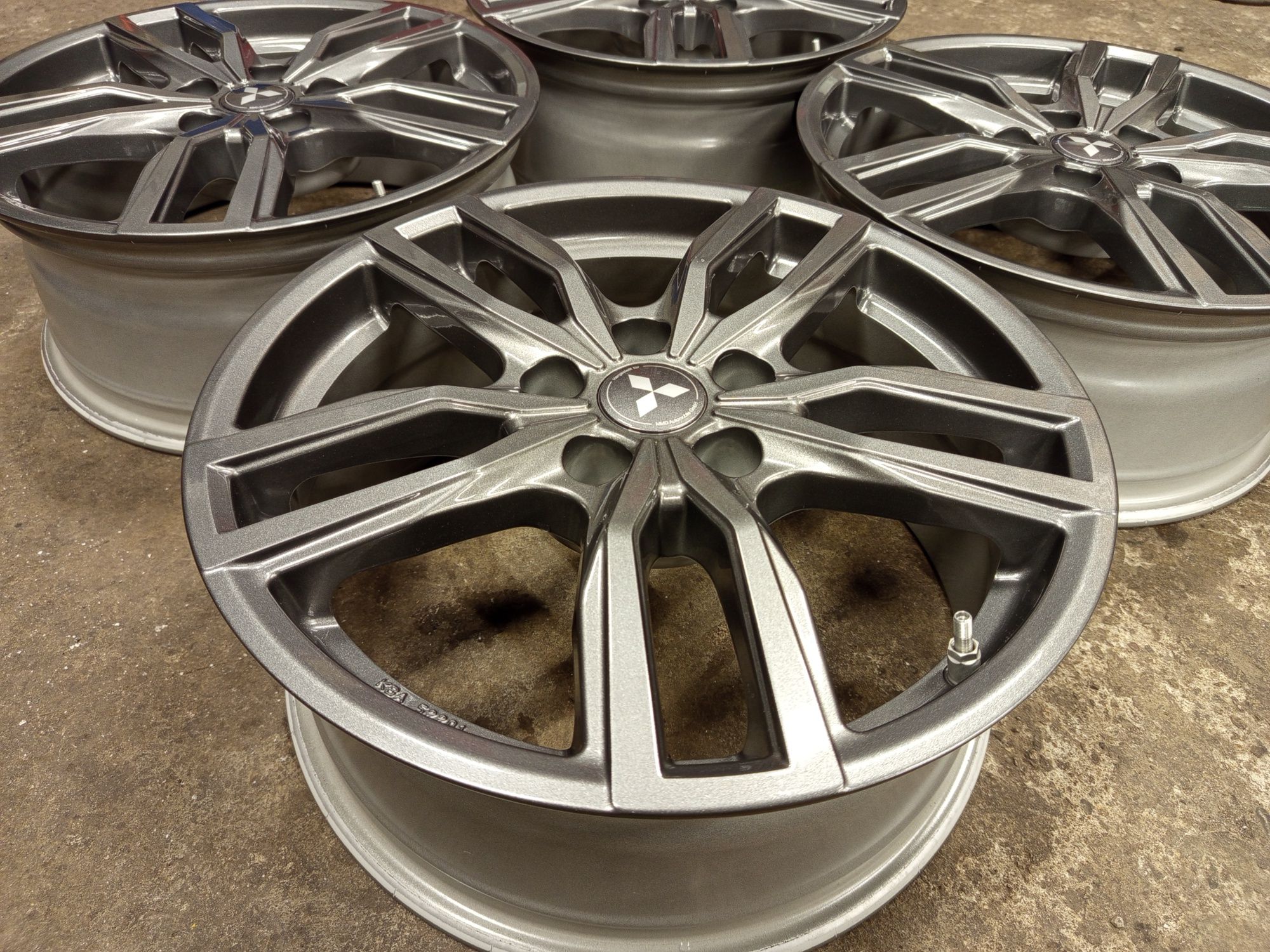 Mitsubishi 17" Джанти+Датчици 5x114,3 Оригинални за Мицубиши