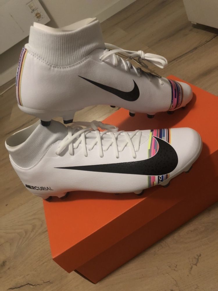 Ghete Fotbal Nike Mercurial Superfly 6 Academy