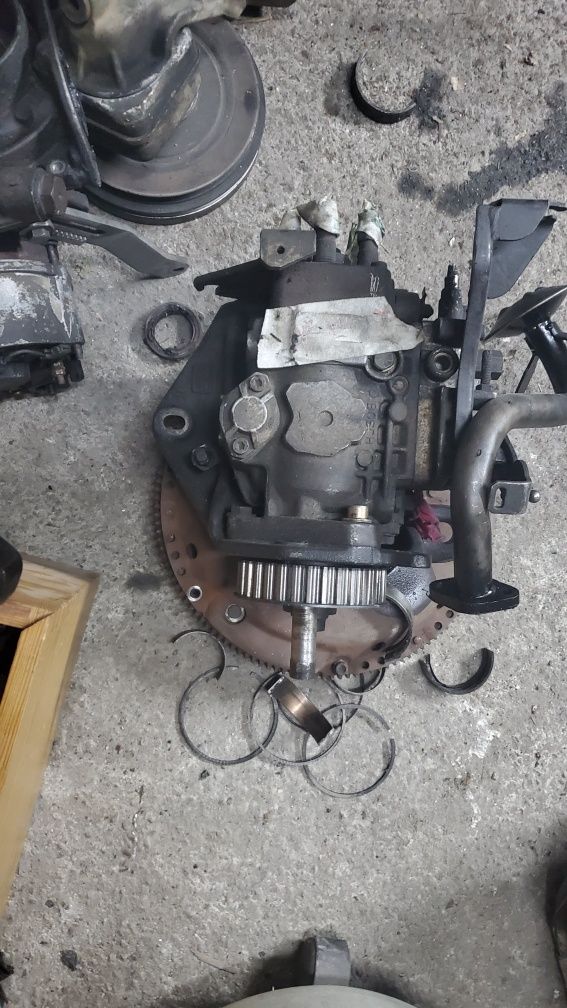 VW T4 2.4 d   на части
