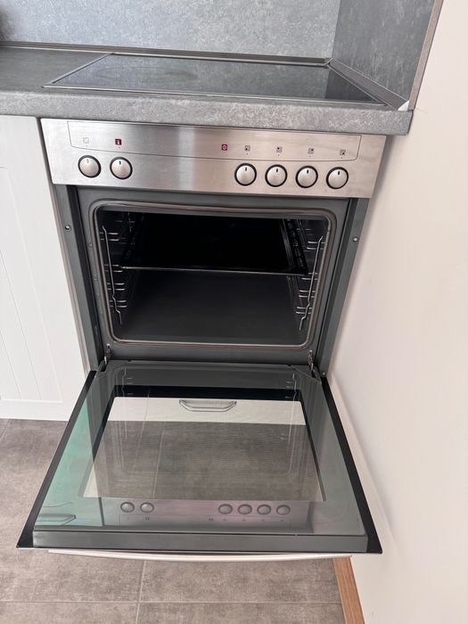 Фурна и котлон Neff