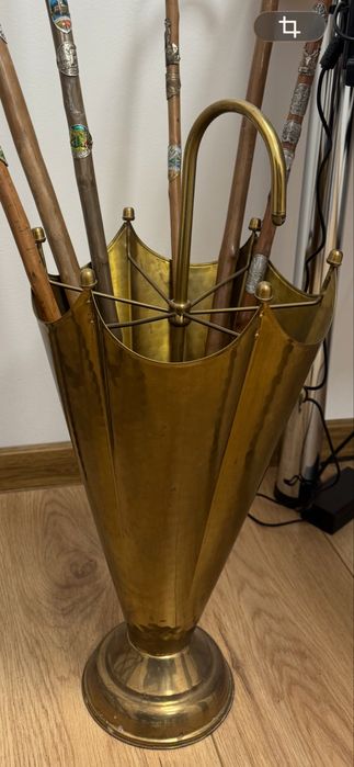 Стойка за чадъри