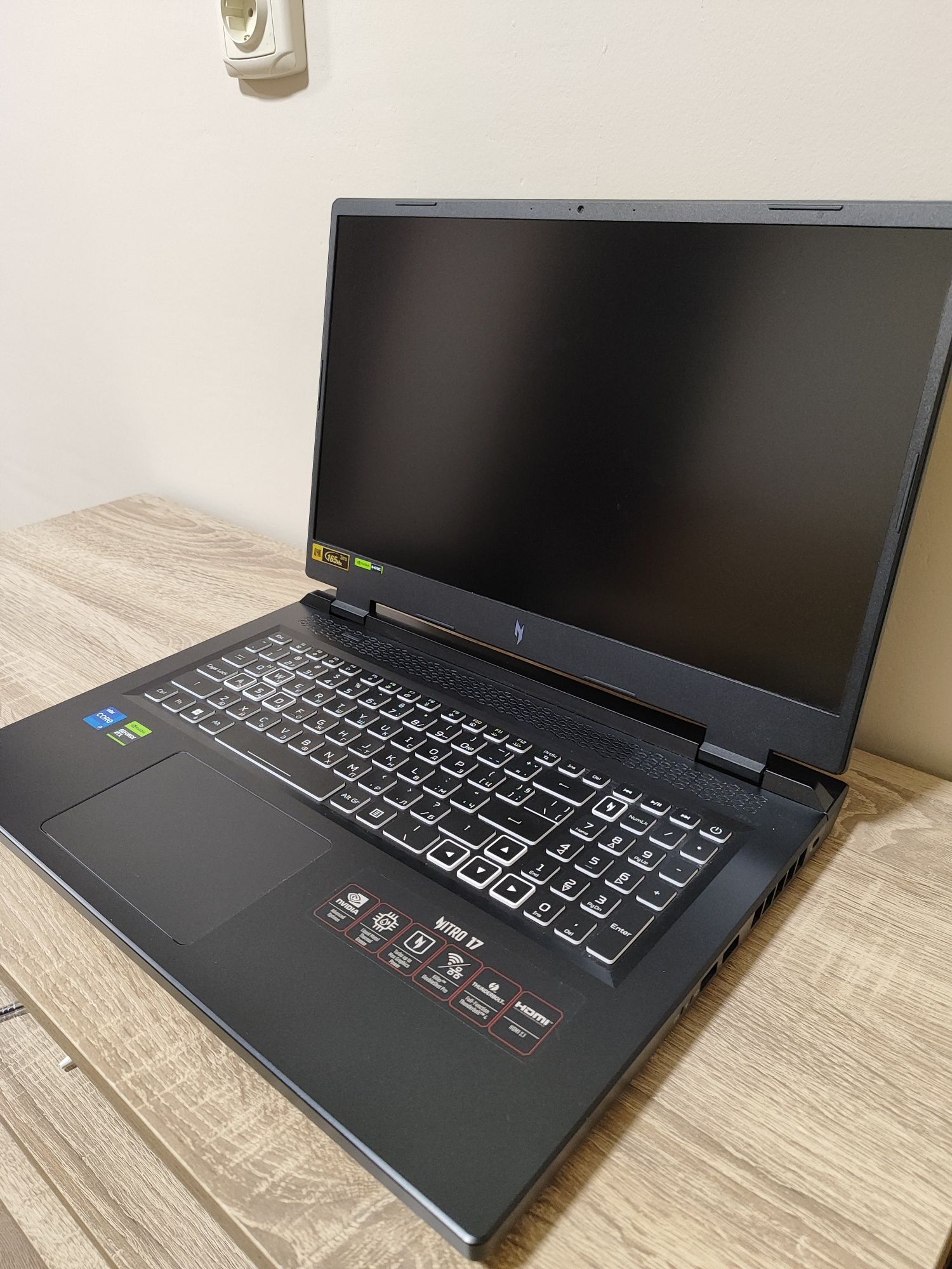 Acer Nitro 17 AN17-71-7768