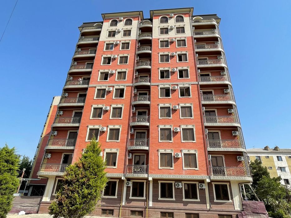 Kvartira sotiladi jixozlari bilan, 125 kv. 4 xona