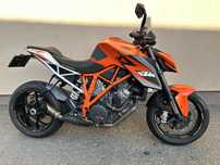 Vând KTM 1290 Super Duke