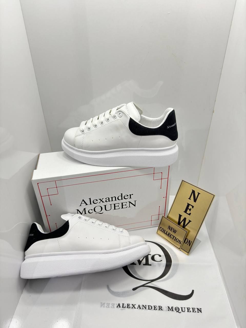 Adidasi alexander mcQueen
36-45
320 lei
cei cu roz 36-40
36-40