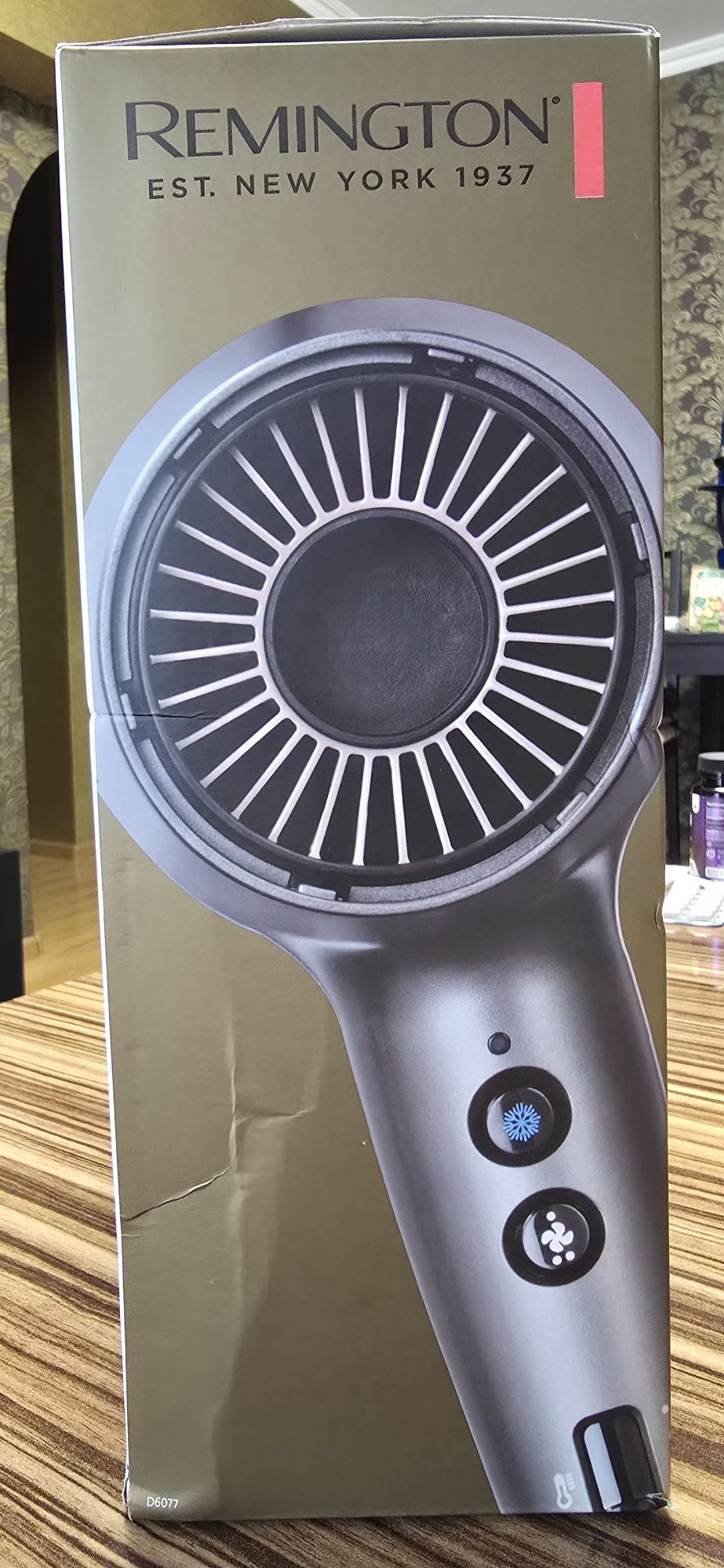 Uscator par feon Remington ONE D6077 2000w