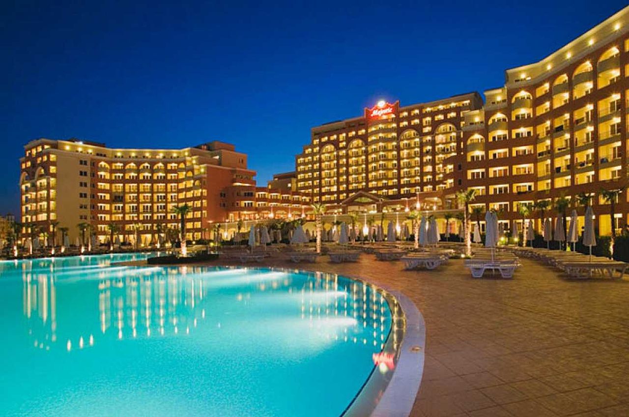 Продава се Двустаен апартамент в к.к. Слънчев бряг - 84 кв.м за 977 €/кв.м - Снимка #12