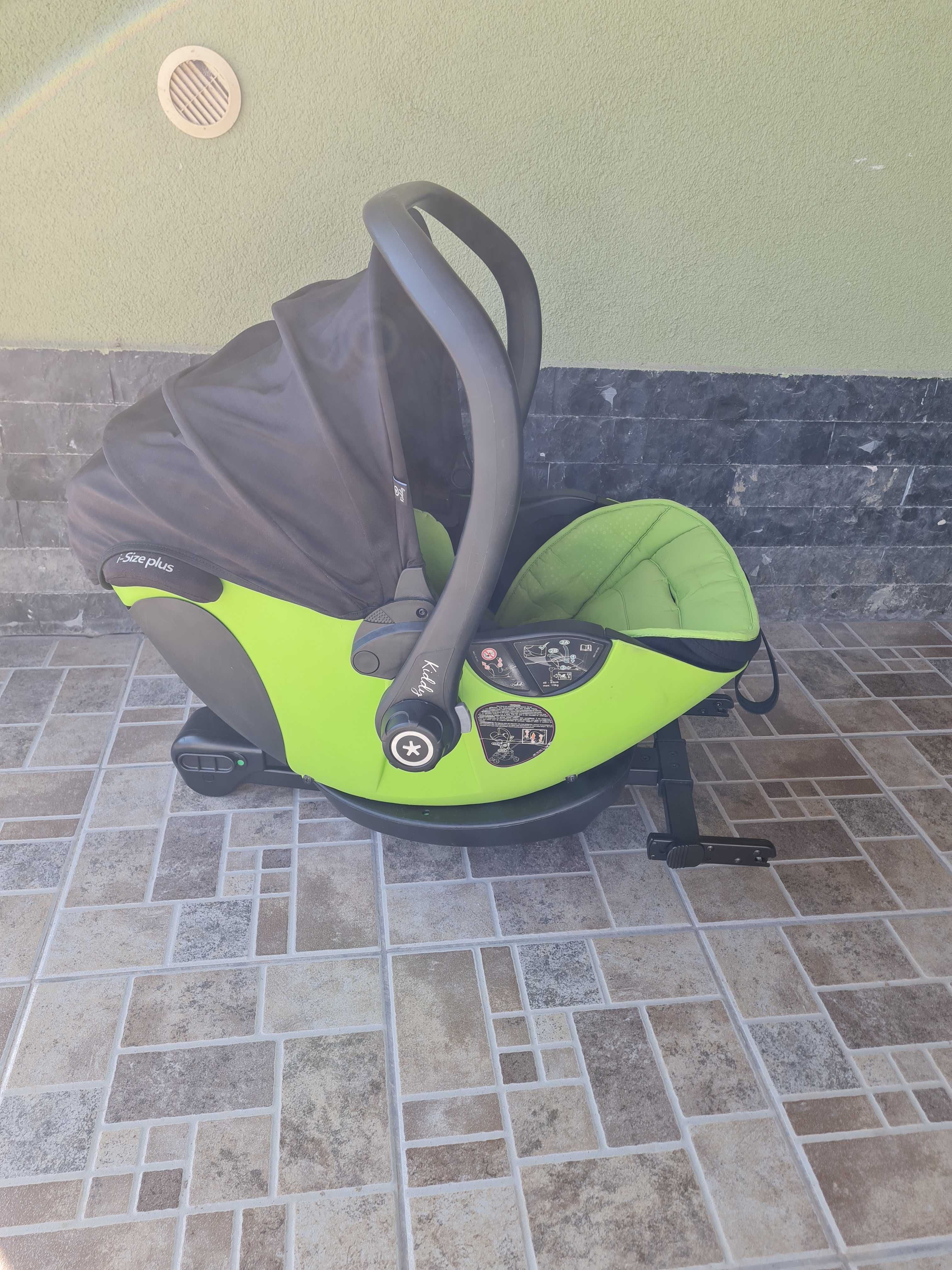 Scoica auto cu sistem isofix